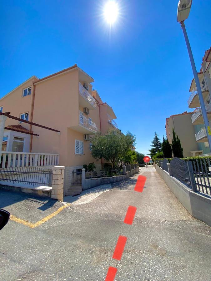 Apartment Garden Split Exterior foto